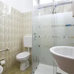 2 Bedroom Stunning In アパート