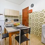 アパート 2 Bedroom Stunning In キアラモンテ・グルフィ