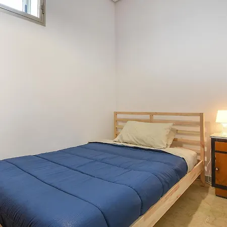 Apartment 2 Bedroom In *
